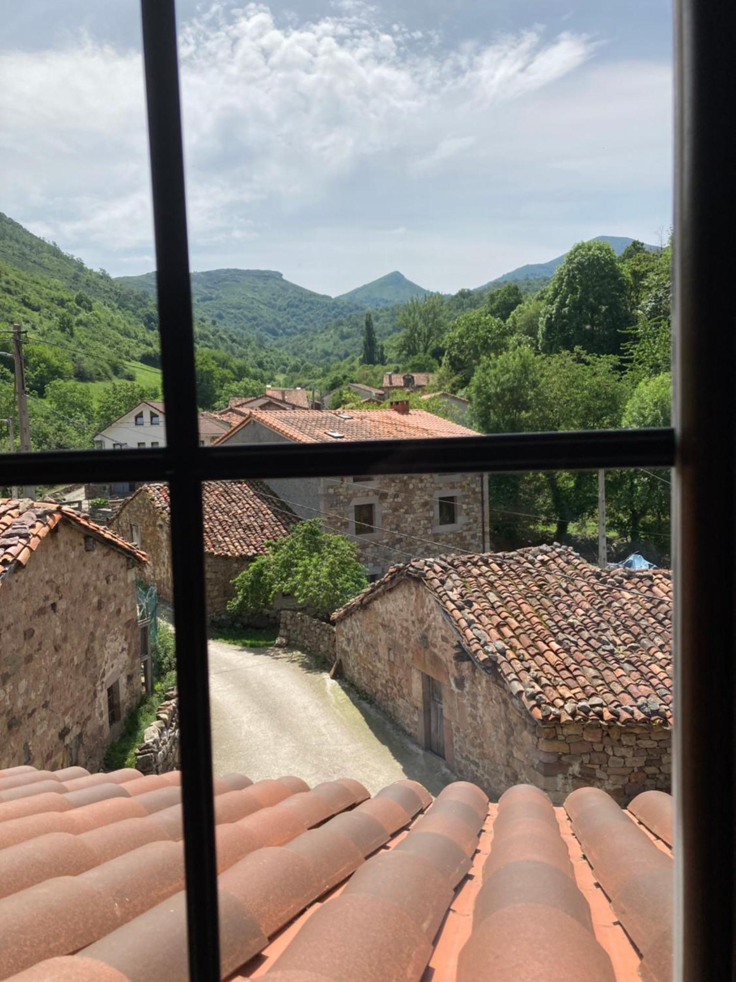 La Valuisilla, Hotel Rural Cicera Exteriör bild