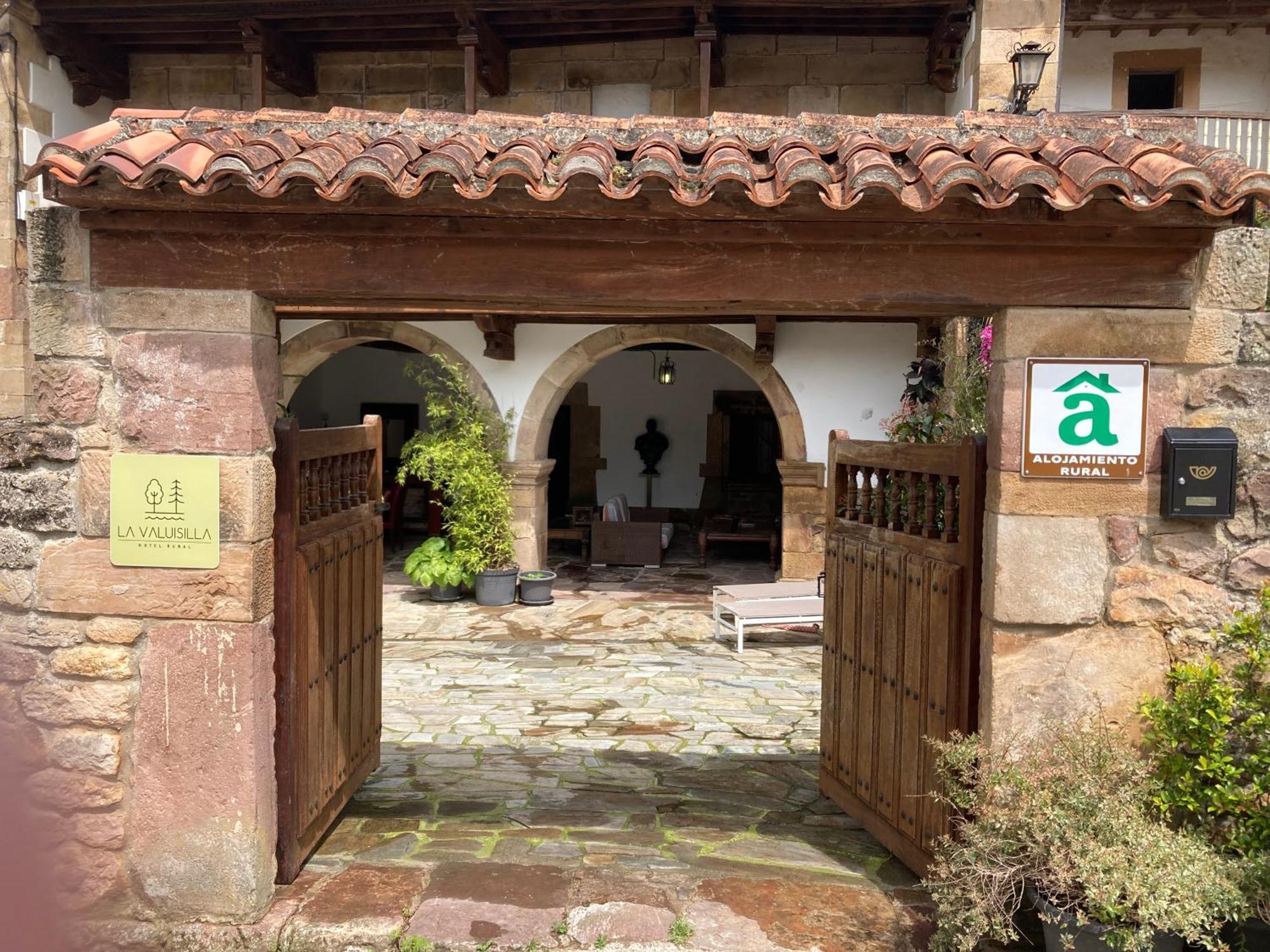 La Valuisilla, Hotel Rural Cicera Exteriör bild